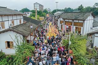 同曦老板质问裁判：我不是要求输赢 我是为了中国篮球要一个说法